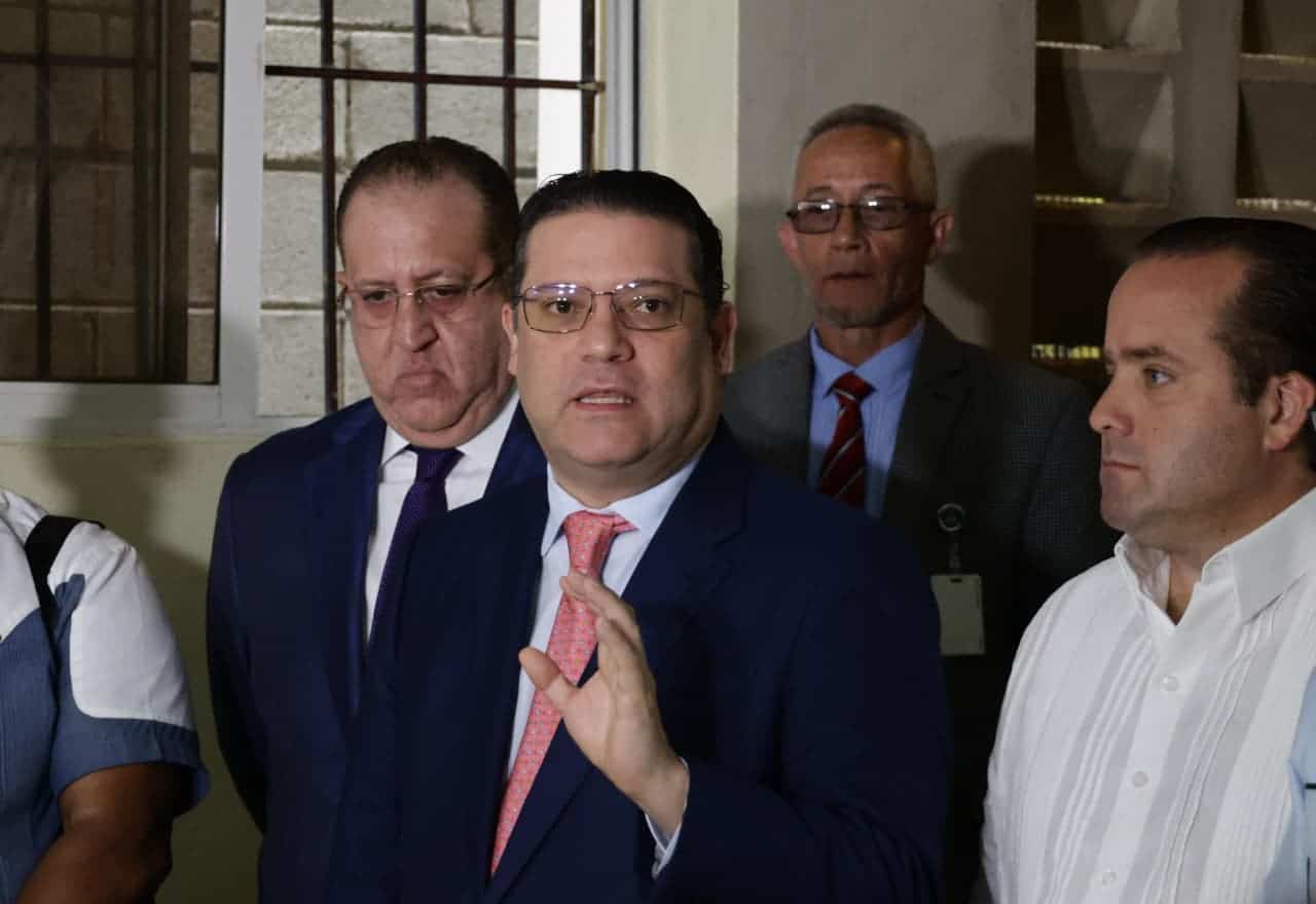 Yayo Sanz Lovatón afirma que precios de la canasta básica se mantienen estables